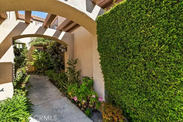 Aliso Viejo, CA 92656,95 Via Athena