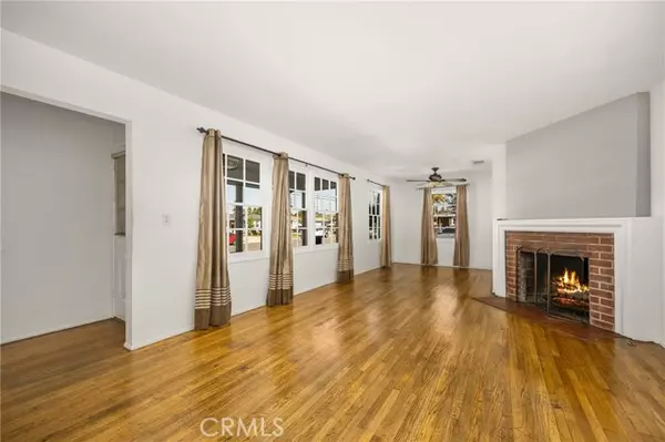 Orange, CA 92868,1006 W Maple AVE