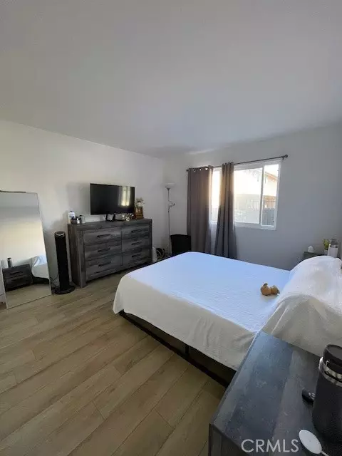 Fontana, CA 92335,8939 Mango I