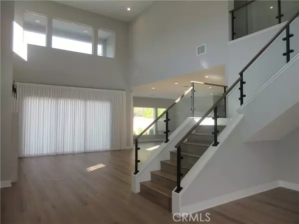 Porter Ranch, CA 91326,20601 W Hummingbird CT