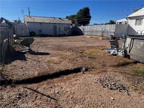 Needles, CA 92363,119 Walnut