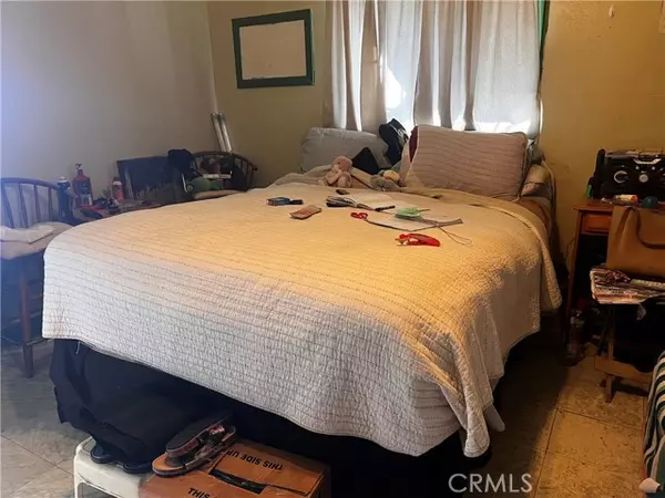 Needles, CA 92363,119 Walnut