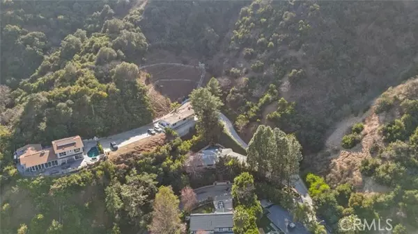 Sherman Oaks, CA 91423,3277 Longridge TER