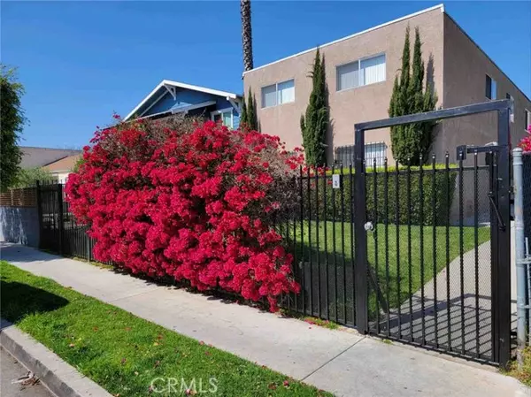1307 Roland Curtis 2, Los Angeles, CA 90062