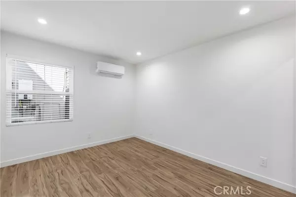 Los Angeles, CA 90036,742 S Stanley AVE