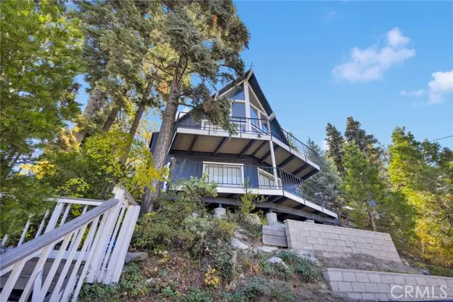 28919 Palisades, Lake Arrowhead, CA 92352