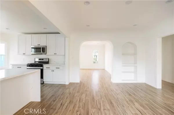 Los Angeles, CA 90036,738 S Stanley AVE