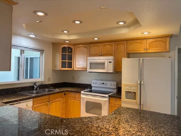 Laguna Woods, CA 92637,2375 Via Mariposa B