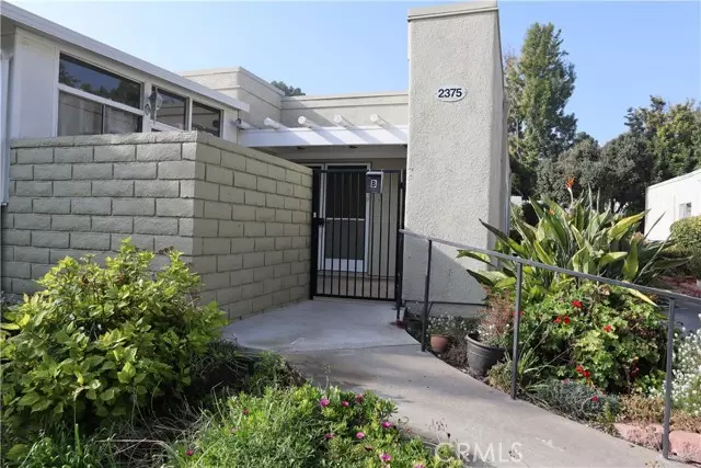 Laguna Woods, CA 92637,2375 Via Mariposa B