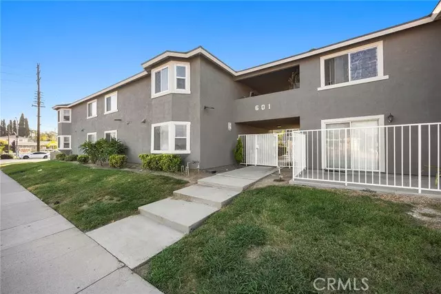La Habra, CA 90631,601 S Euclid 13