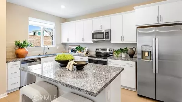 Rialto, CA 92376,1658 Phantom LN