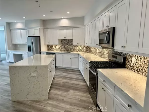 Studio City, CA 91602,10718 Acama ST 203