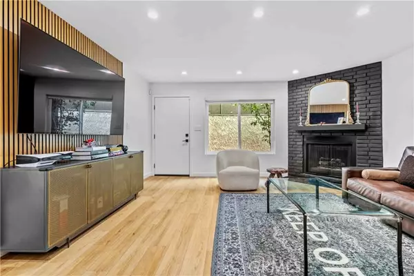 Burbank, CA 91501,635 E Magnolia B