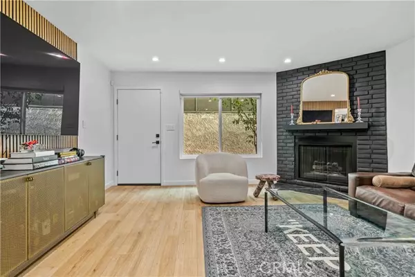 Burbank, CA 91501,635 E Magnolia B