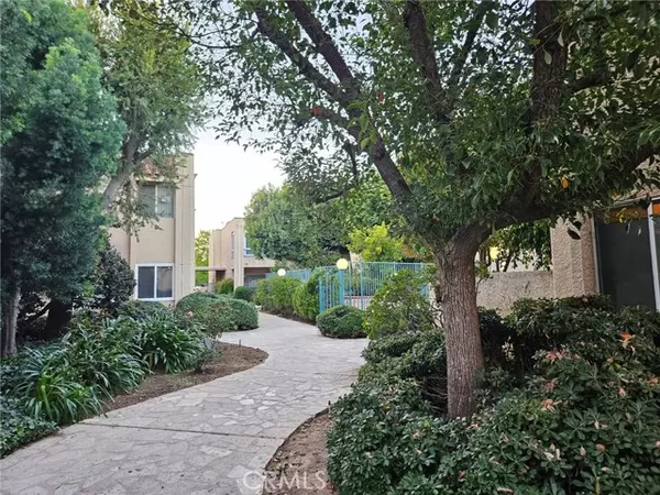 Tarzana, CA 91356,18307 Burbank BLD 41