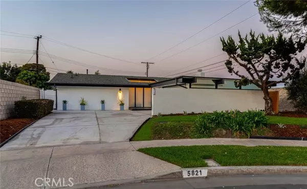 Huntington Beach, CA 92649,5825 View CIR