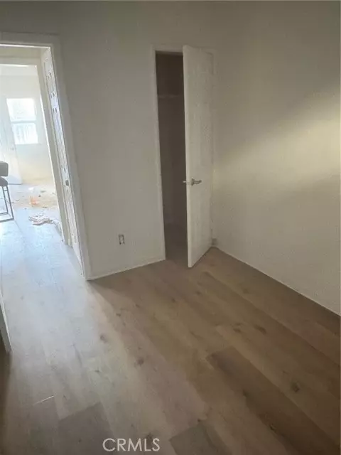 Los Angeles, CA 90044,10206 S Vermont