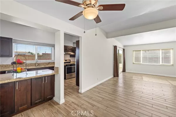 Lancaster, CA 93554,1004 W J14