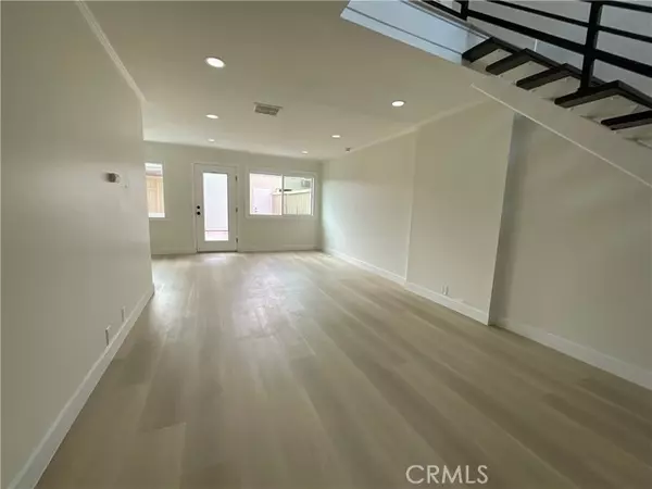 Huntington Beach, CA 92646,9745 Port Royal