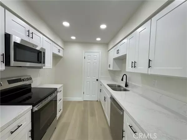 9745 Port Royal, Huntington Beach, CA 92646