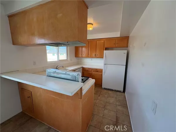Huntington Beach, CA 92647,17061 Evergreen CIR D