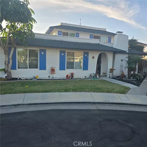 17061 Evergreen CIR D, Huntington Beach, CA 92647