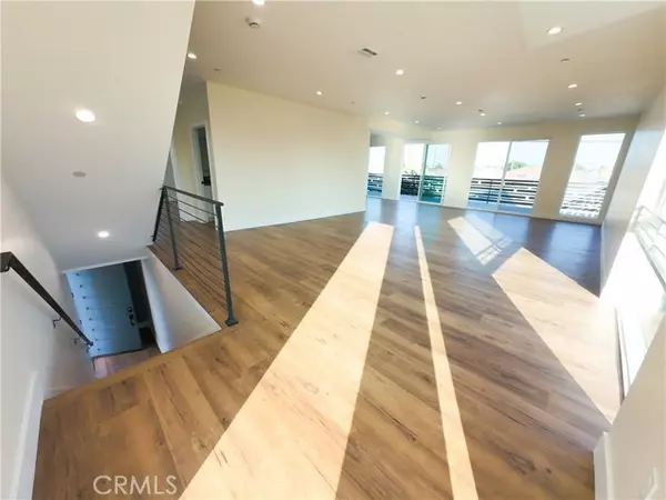 North Hollywood, CA 91606,6628 Camellia AVE 6630