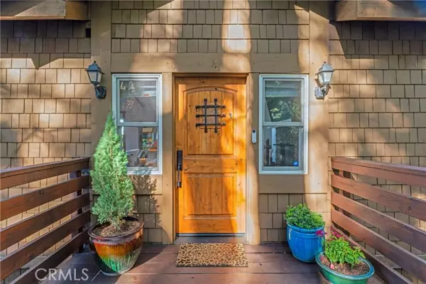 Lake Arrowhead, CA 92385,813 Greenbriar DR