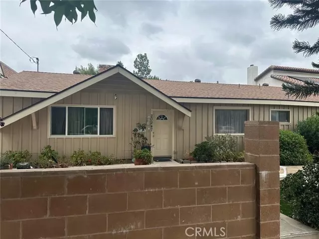 Winnetka, CA 91306,20247 Lanark