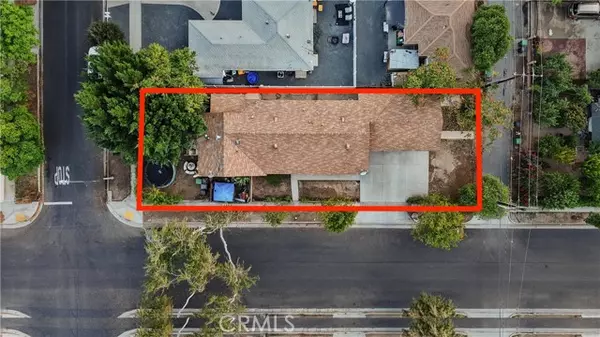 Corona, CA 92879,402 S Howard A & #B