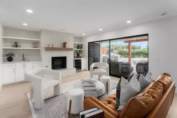 San Diego, CA 92109,2623 Ocean Front WALK