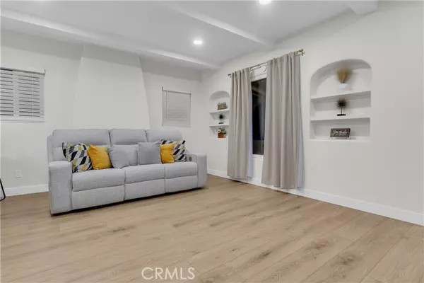 Long Beach, CA 90805,721 E 59th