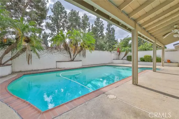 Cerritos, CA 90703,12536 Oakcreek