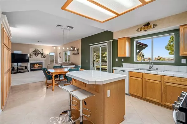 Palmdale, CA 93551,7273 Ojai DR