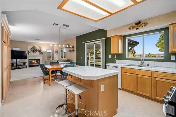 Palmdale, CA 93551,7273 Ojai DR
