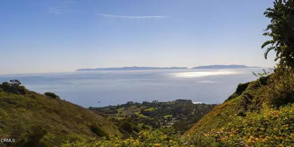 Rancho Palos Verdes, CA 90275,8 Burrell LN