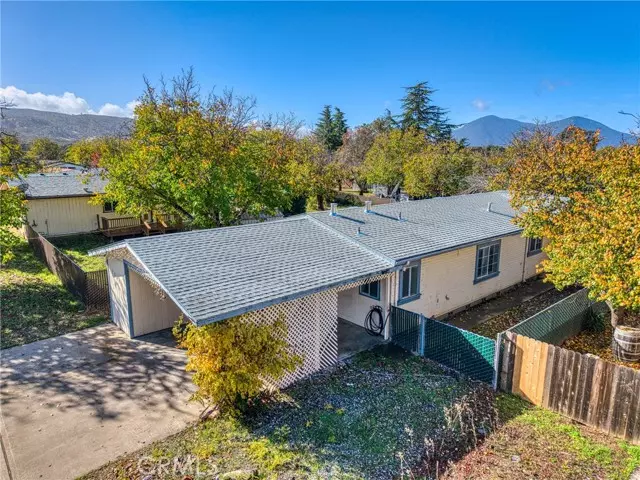 Clearlake Oaks, CA 95423,13953 Apple LN