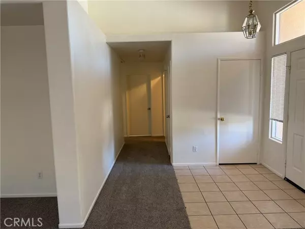 Adelanto, CA 92301,14777 Sandstone