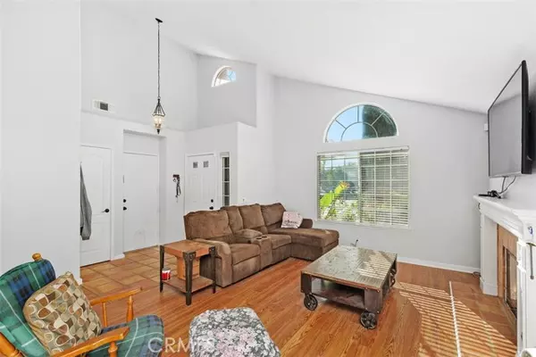 Murrieta, CA 92562,40169 Los Olivos CT