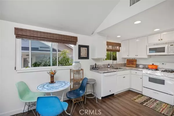 Laguna Beach, CA 92651,649 Glenneyre