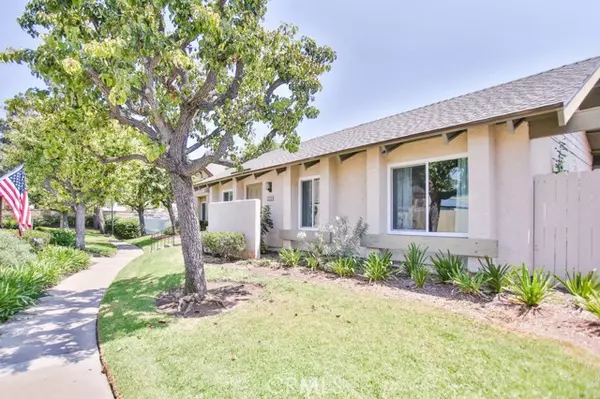 Laguna Hills, CA 92653,22861 Caminito Manresa 19