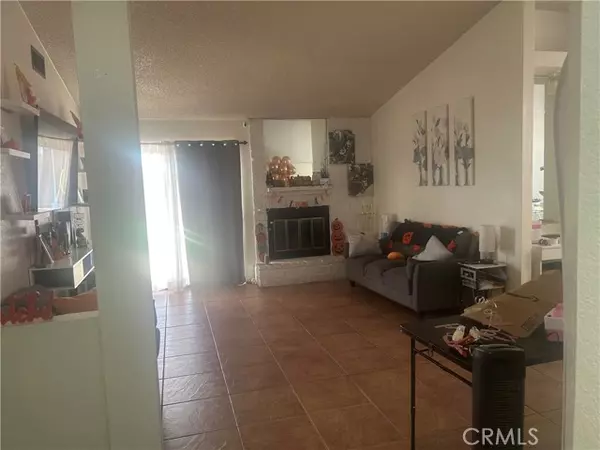 Palmdale, CA 93550,37121 Casa Grande