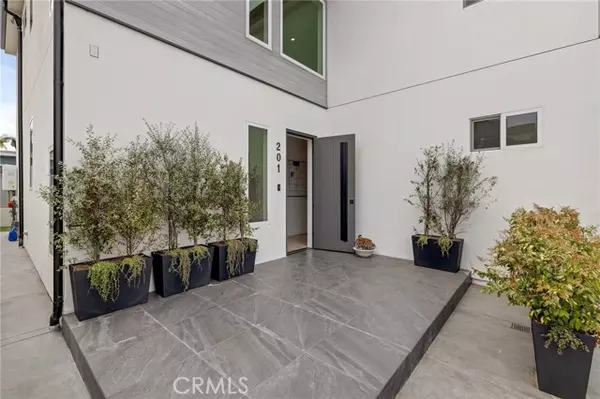 Redondo Beach, CA 90277,201 S Juanita AVE