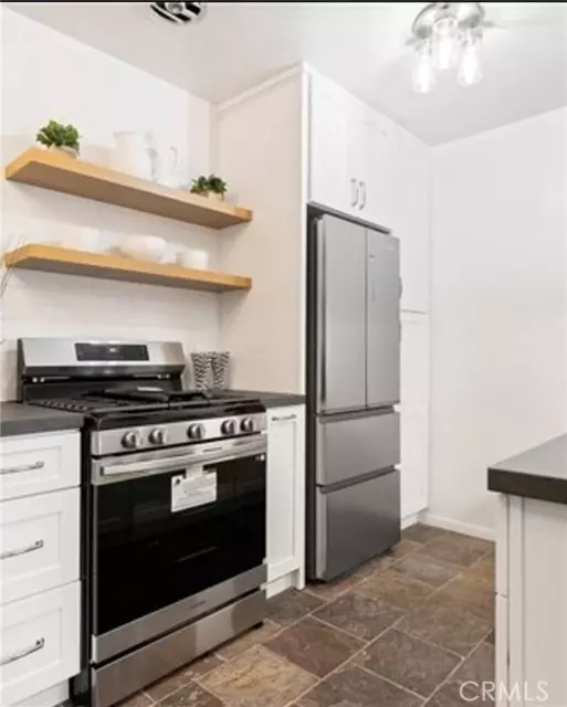 Long Beach, CA 90814,2135 E Florida ST 2