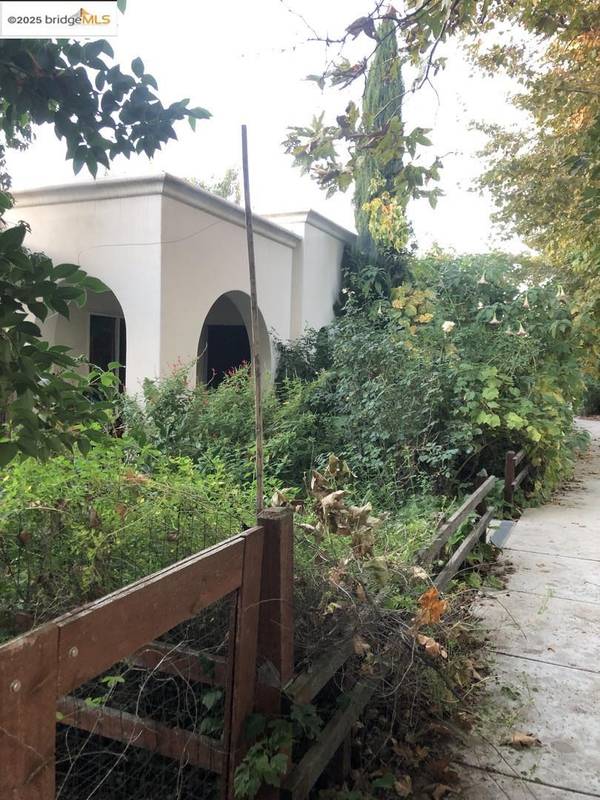 4088 Hackberry PL, Davis, CA 95618