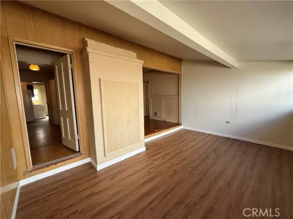 Beverly Hills, CA 90212,212 S Rodeo