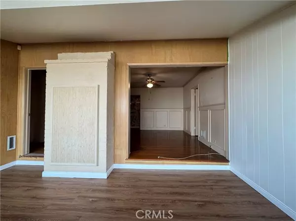 Beverly Hills, CA 90212,212 S Rodeo