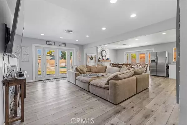 Lancaster, CA 93536,44170 Halcom