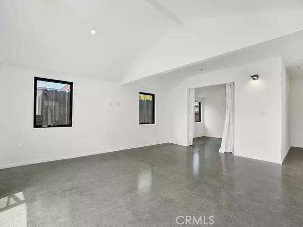 Laguna Beach, CA 92651,31641 3rd AVE B