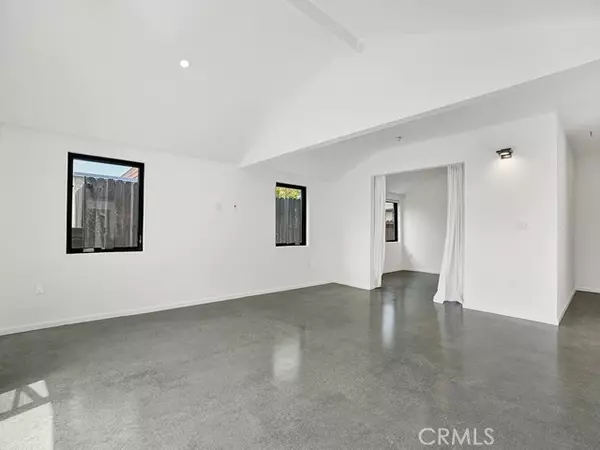 Laguna Beach, CA 92651,31641 3rd AVE B